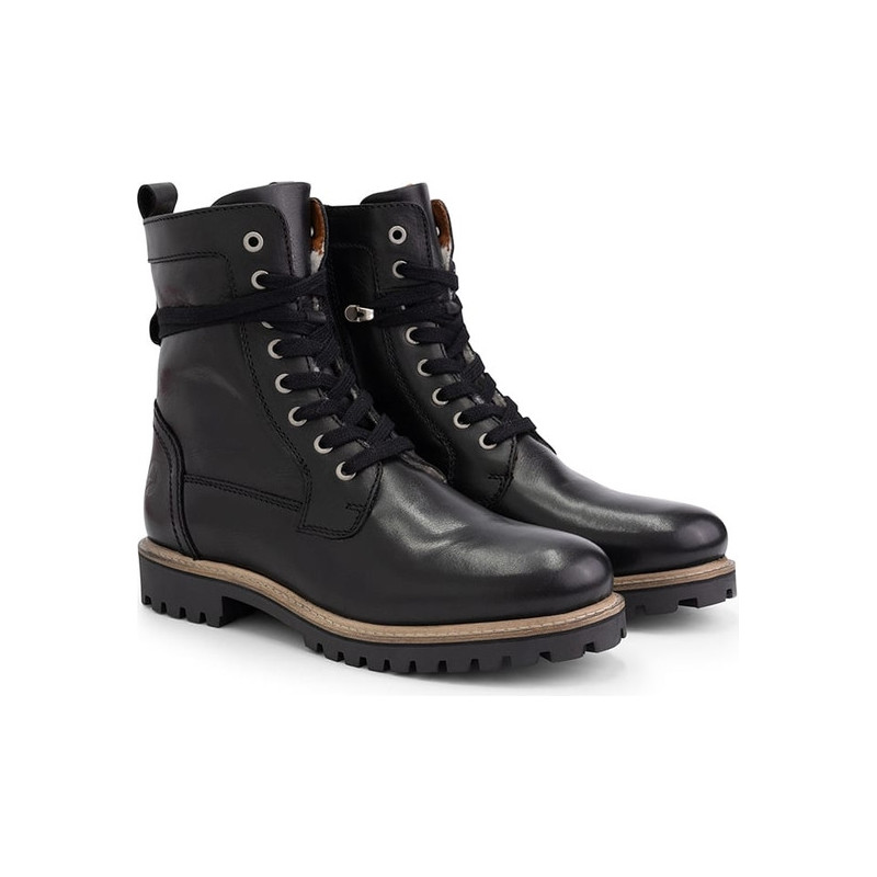 Czarne buty zimowe Travelin' sznurowane