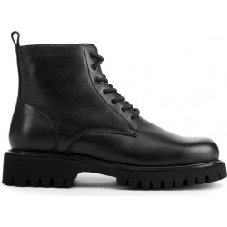 Czarne buty zimowe Wittchen w militarnym stylu