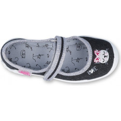 Czarne kapcie Befado na rzepy