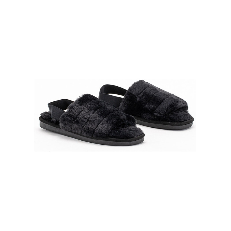 Czarne kapcie Royalfashion.pl