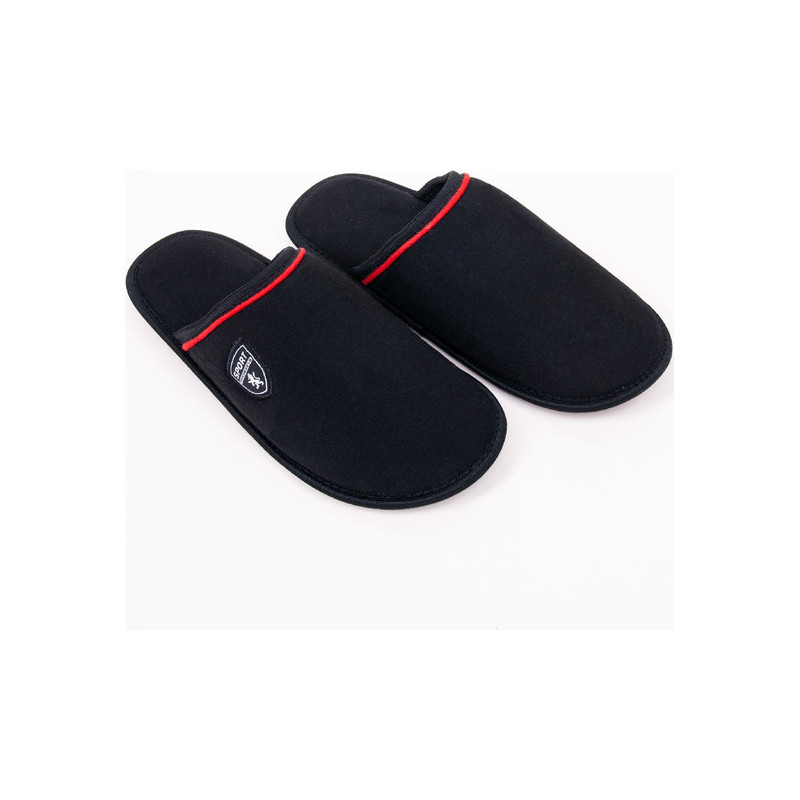 Czarne kapcie Yoclub