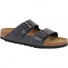 Czarne klapki Birkenstock ze skóry w stylu casual z płaską podeszwą