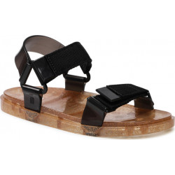Czarne sandały Melissa z klamrami w stylu casual