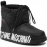 Czarne śniegowce Love Moschino z nadrukiem