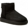 Czarne śniegowce UGG Australia ze skóry z płaską podeszwą
