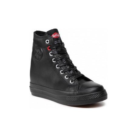 Czarne trampki Lee Cooper w młodzieżowym stylu na koturnie