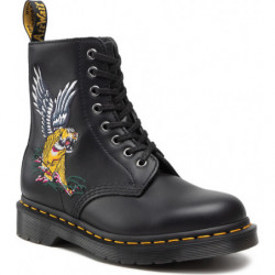 Czarne trapery damskie Dr. Martens z płaską podeszwą sznurowane
