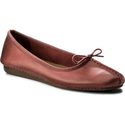 Czerwone baleriny clarks z płaską podeszwą ze skóry w stylu casual