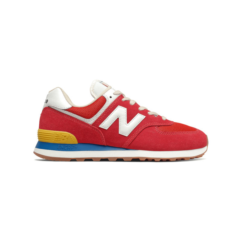 Czerwone buty sportowe New Balance w sportowym stylu z zamszu