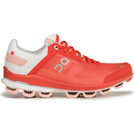 Czerwone buty sportowe On Running sznurowane z płaską podeszwą w sportowym stylu