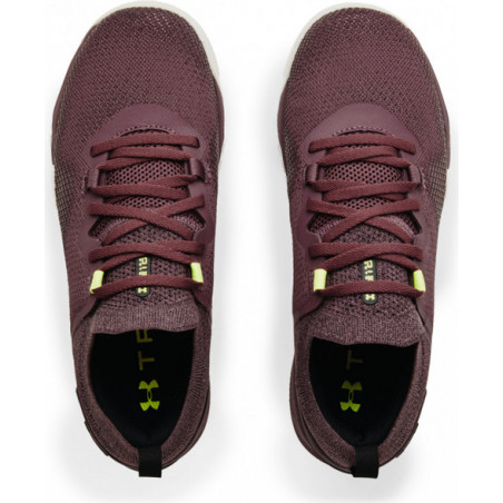 Czerwone buty sportowe Under Armour sznurowane z płaską podeszwą