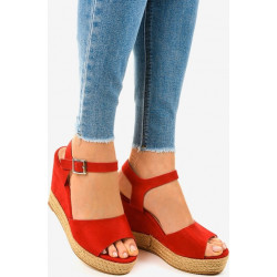 Czerwone espadryle Gemre.com.pl z tkaniny na koturnie w stylu retro