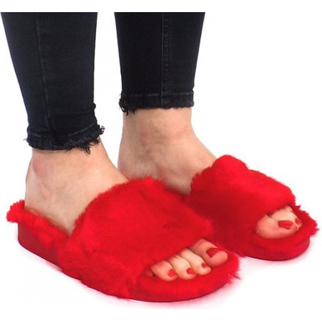 Czerwone klapki Gemre.com.pl z płaską podeszwą w stylu casual