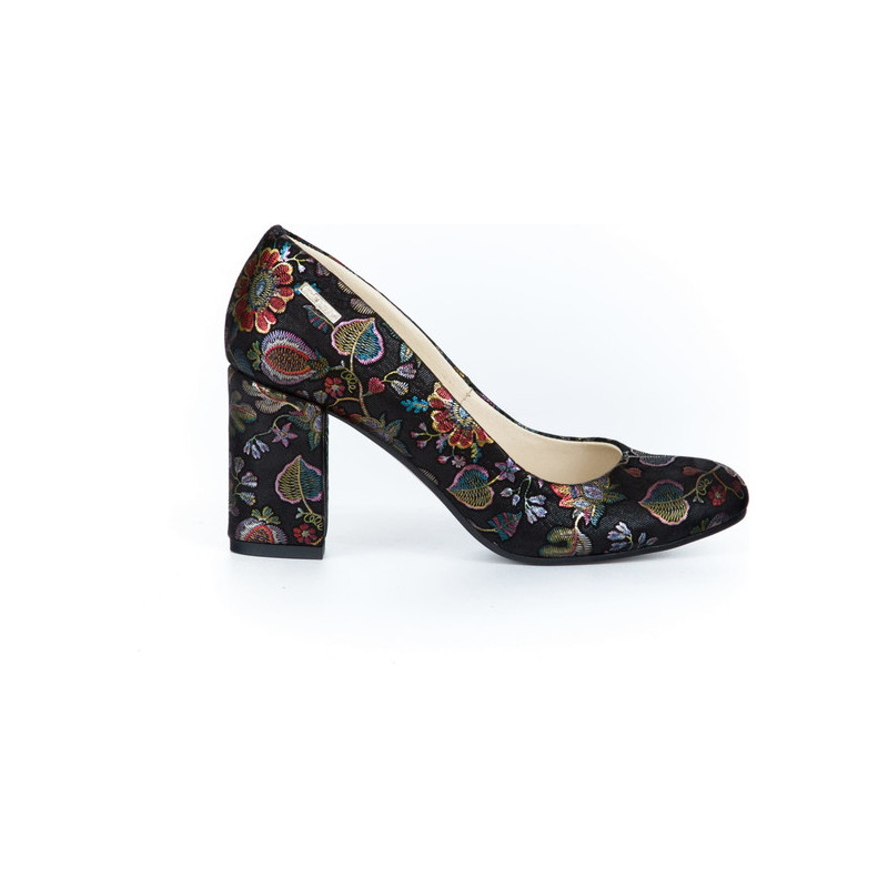 Czółenka Zapato z zamszu w stylu klasycznym z okrągłym noskiem