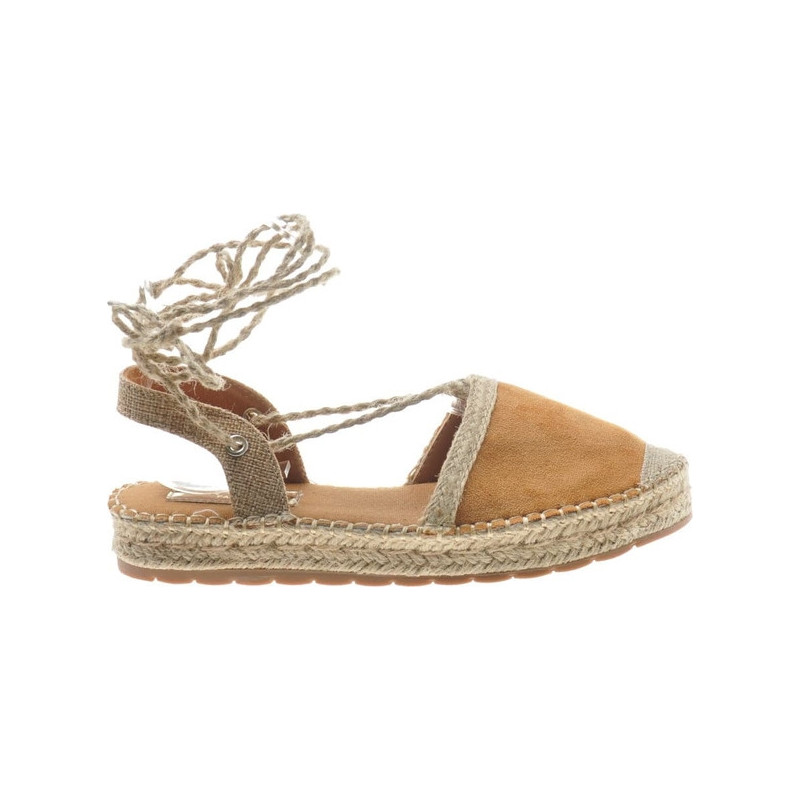 Espadryle Pantofelek24 z klamrami w stylu casual