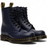 Granatowe buty zimowe Dr. Martens w stylu casual sznurowane