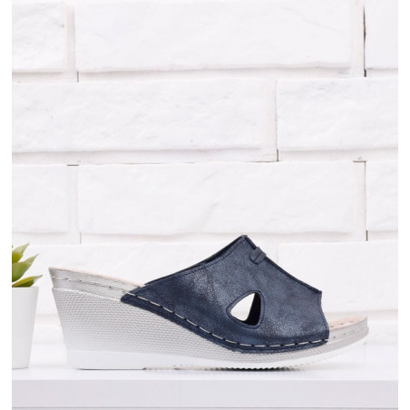 Granatowe klapki Yourshoes ze skóry ekologicznej