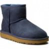 Granatowe śniegowce UGG Australia z płaską podeszwą