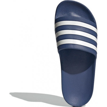 Klapki Adidas w sportowym stylu