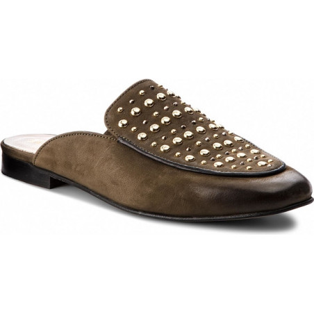 Klapki Carinii ze skóry w stylu casual z płaską podeszwą