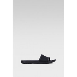 Klapki Crocs z płaską podeszwą