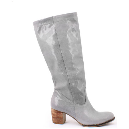 Kozaki Zapato
