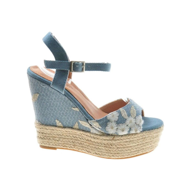 Niebieskie espadryle Pantofelek24 ze skóry ekologicznej z klamrami