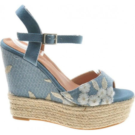 Niebieskie espadryle Pantofelek24 ze skóry ekologicznej z klamrami