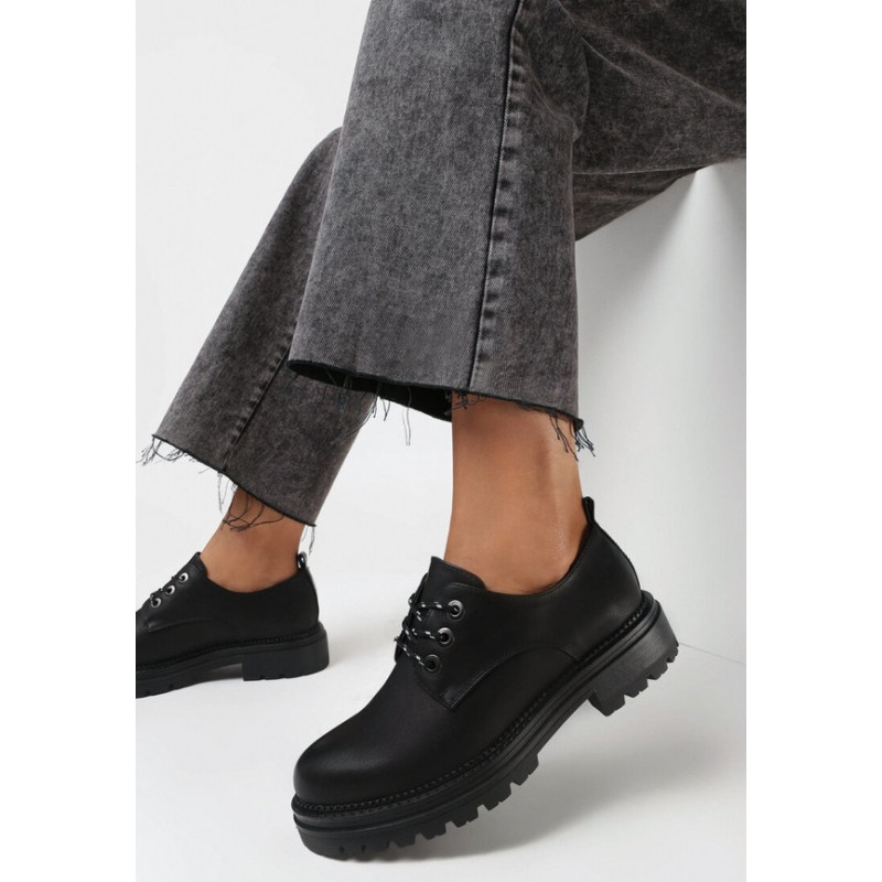 Półbuty born2be w stylu casual ze skóry ekologicznej