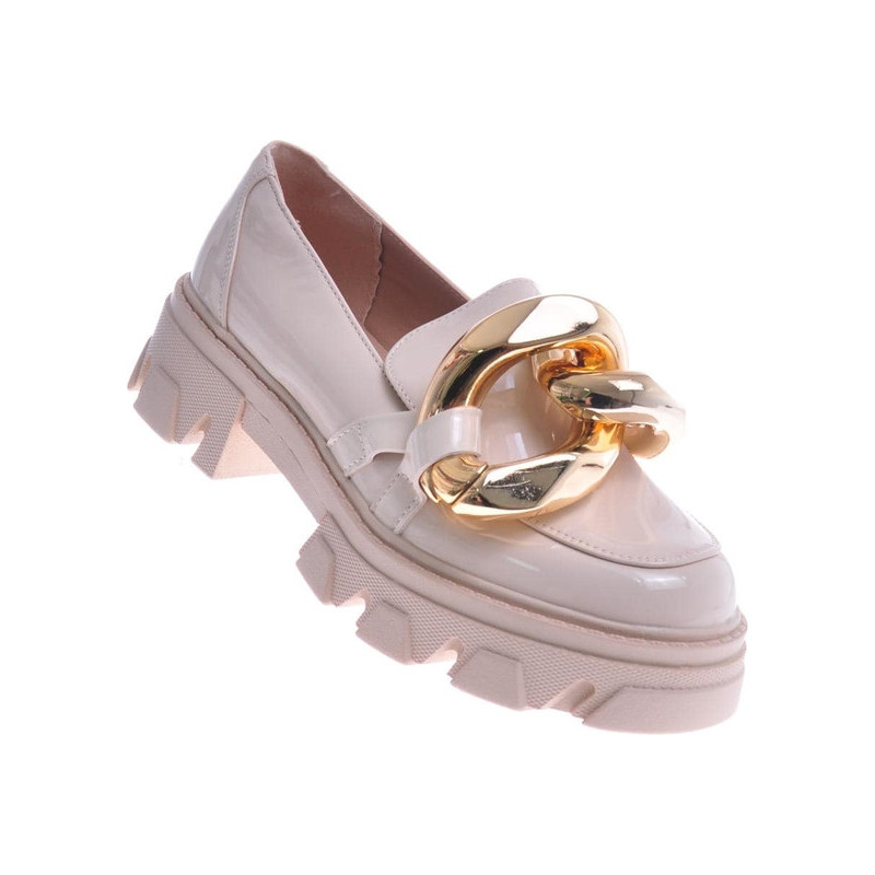 Półbuty Pantofelek24 lakierowane z płaską podeszwą