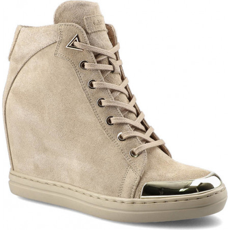 Botki Carinii sznurowane